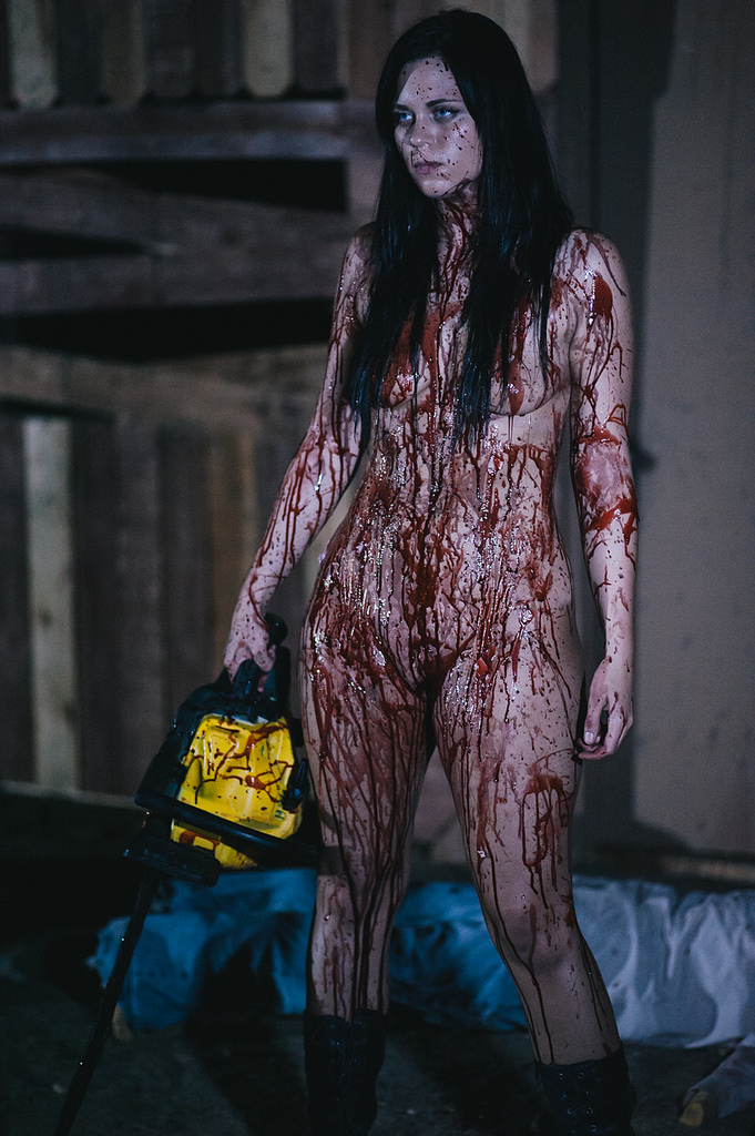 Naked Zombie Girl (2014) Screenshot 3