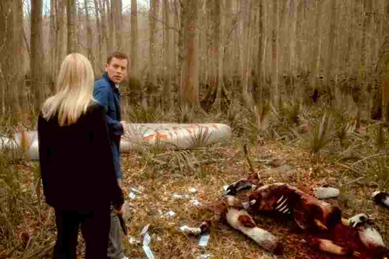 Sharkansas Women's Prison Massacre (2015) Screenshot 2