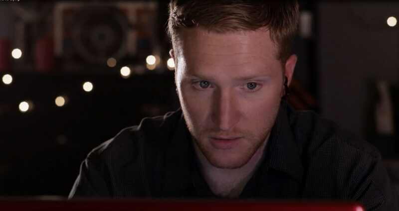 All Through the House (2015) Screenshot 4