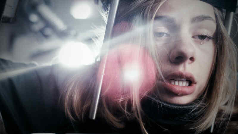 Defective (2017) Screenshot 3