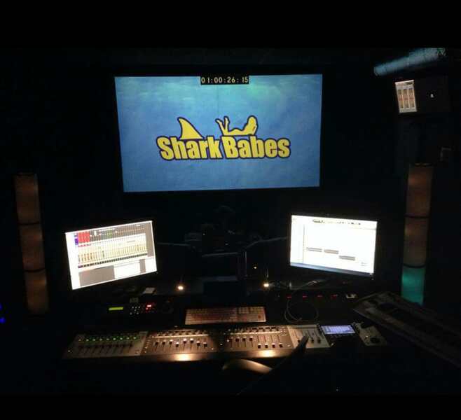 Shark Babes (2015) Screenshot 4