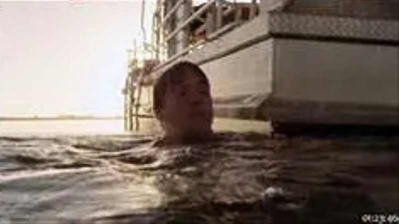 3-Headed Shark Attack (2015) Screenshot 3