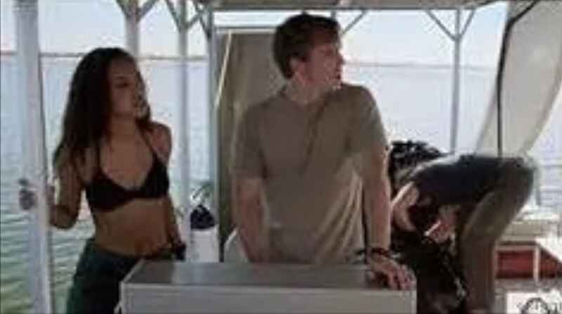 3-Headed Shark Attack (2015) Screenshot 4