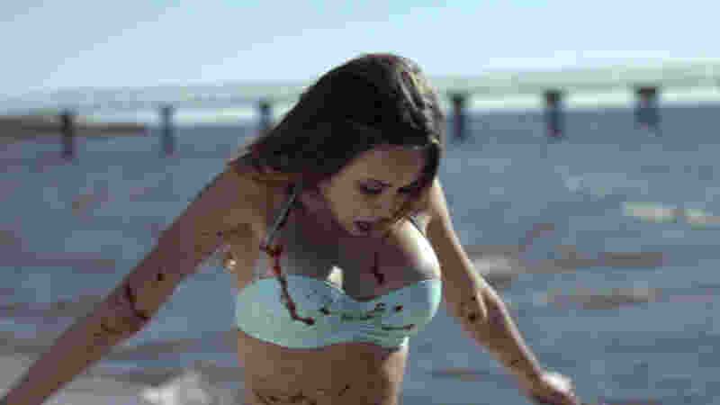 Shark Island (2015) Screenshot 2