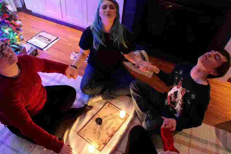 A Christmas to Dismember (2016) Screenshot 5