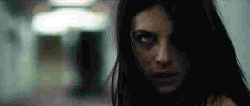 Let Her Out (2016) Screenshot 3