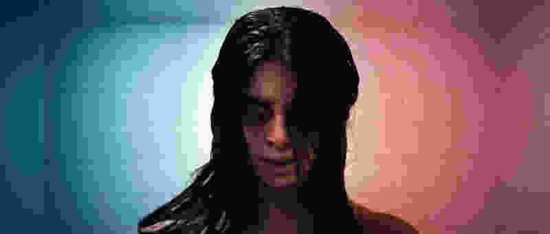 Let Her Out (2016) Screenshot 4